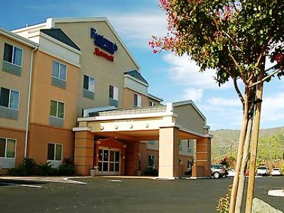 Fairfield Inn & Suites Ukiah Mendocino County Екстериор снимка